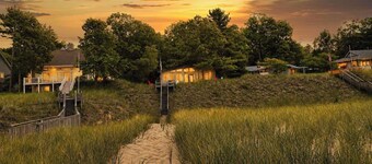 The Beach Bungalow | Coastal Vibe | Private Beach!
