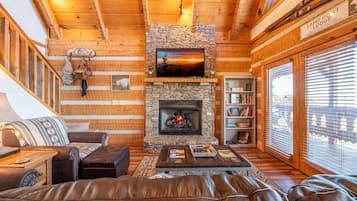 House, Multiple Beds (Lamp Post Lodge) | Living area