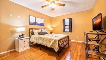 House, Multiple Beds (Laurel Mountain Lodge) | 3 bedrooms