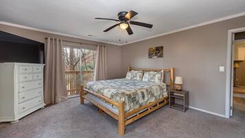 House, Multiple Beds (Golden Pines Retreat) | 3 bedrooms