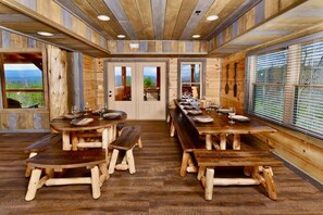 Ferienhaus, Mehrere Betten (Summit Castle) | Speisen