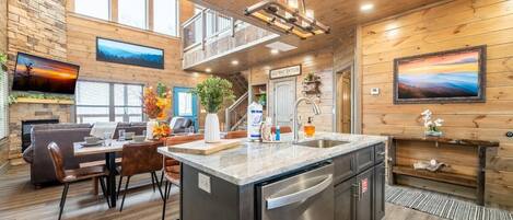 House, Multiple Beds (Simply Blessed) | Interior