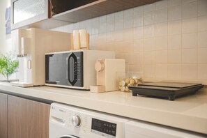 Kühlschrank, Mikrowelle