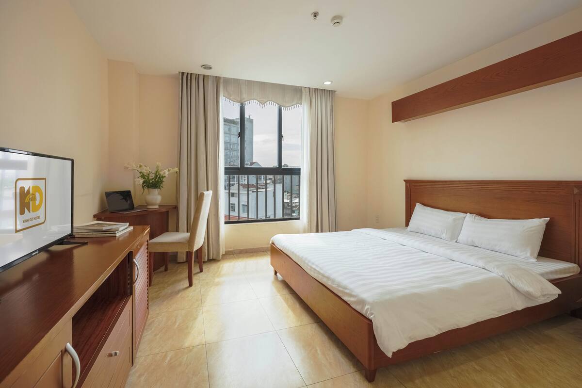 Habitación básica doble, vista a la ciudad | Wifi gratis 