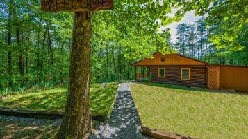 House, Multiple Beds (Call of the Wild) | Exterior