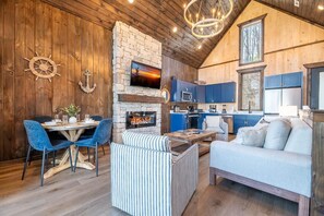 Ferienhaus, Mehrere Betten (Bearfoot Cove) | Wohnbereich