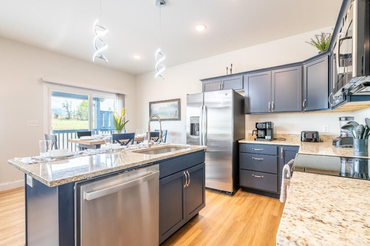 House, Multiple Beds (All We Need) | Private kitchen