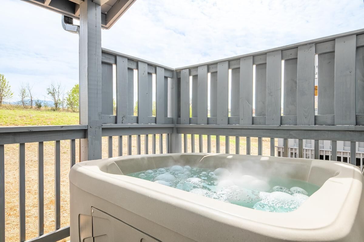 House, Multiple Beds (All We Need) | Outdoor spa tub