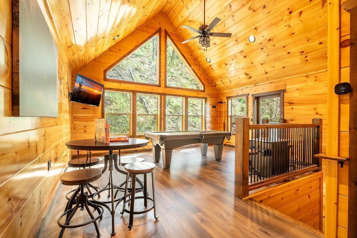 House, Multiple Beds (Hawks Nest) | Games room