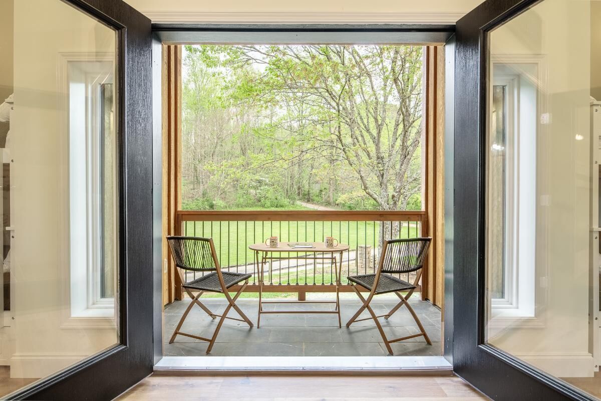 House, Multiple Beds (Tennessee Glow) | Interior