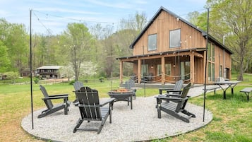 House, Berbilang Katil (Tennessee Glow) | Tempat makan luar