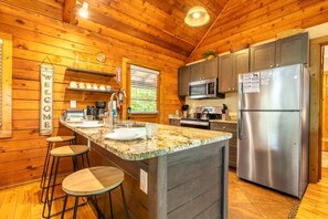 Ferienhaus, Mehrere Betten (Lofty Pines) | Eigene Küche