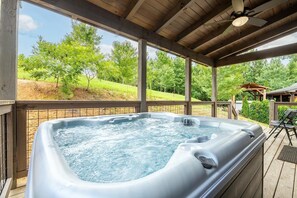 Cabin, Multiple Beds (Smoky Blues Cabin) | Terrace/patio - Smoky Blues Cabin (Pigeon Forge)
