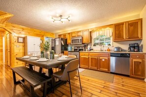 Cabin, Multiple Beds (Sunset Cove) | Private kitchen - Sunset Cove (Gatlinburg)