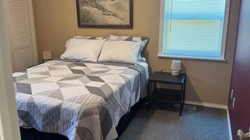 2 habitaciones, tabla de planchar con plancha y wifi gratis
