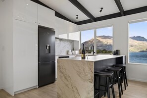 Kitchen Area - Lakeview Luxury Retreat | Stunning Views | Walk to Queenstown (Queenstown)
