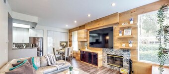 Luxury Foothill Ranch Condo - Pool, Spa, Gym - Fast Wi-Fi - Monthly Stays
