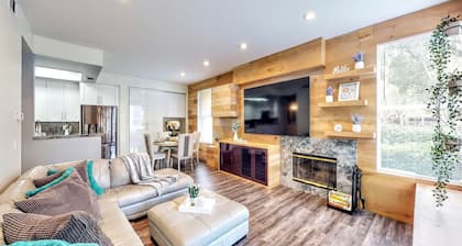 Luxury Foothill Ranch Condo - Pool, Spa, Gym - Fast Wi-Fi - Monthly Stays