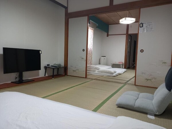 Lucky House Guest House - Japan