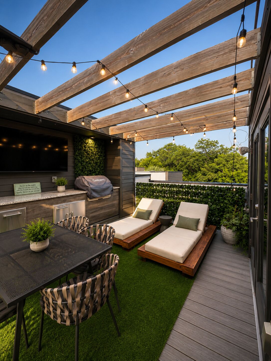 Outdoor dining