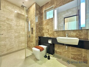 Bathroom - Paragon Residences by Stayrene (Johor Bahru)