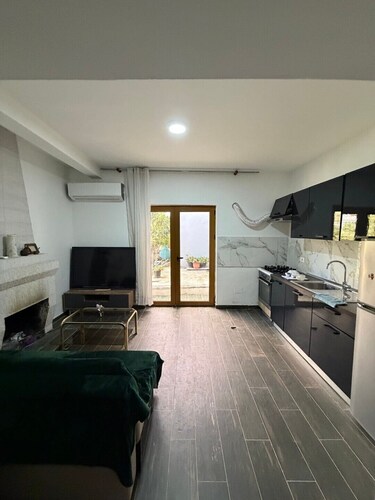 Family house with Garden & Free Parking