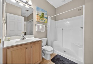 Bathroom - Serene 2-bedroom condo "where it is always Sunny" in Myrtle Beach (Myrtle Beach)