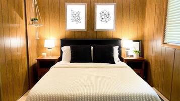 WiFi, bed sheets