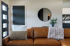 Smart TV, fireplace, books, offices - Teton Homestead: Shambala Private Mountain Retreat (Victor)