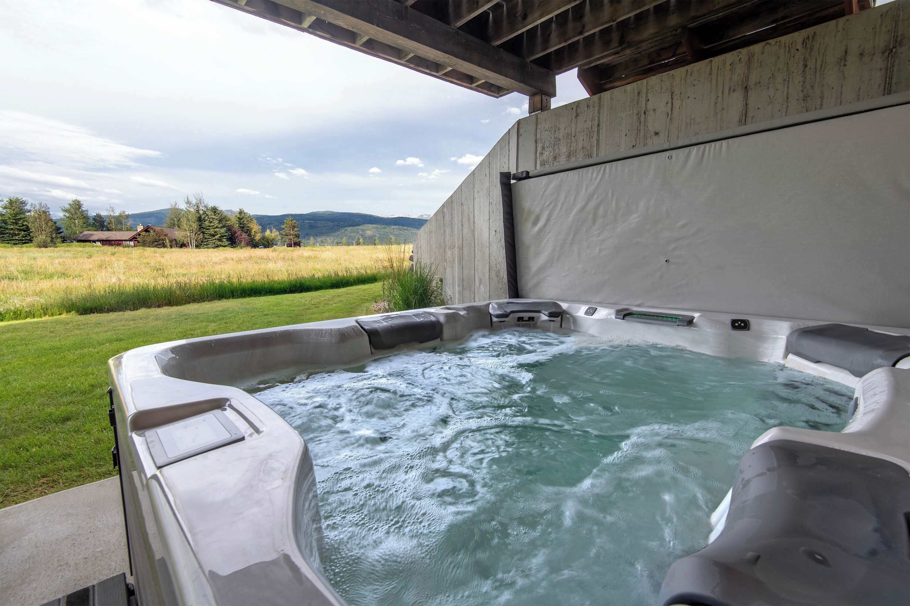 室外 SPA 浴池