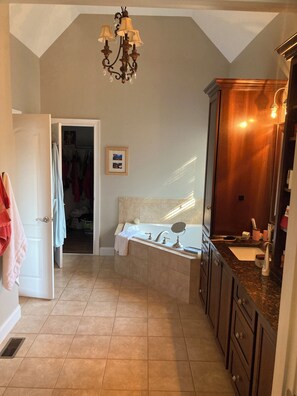 Bathroom - Hurry up and get here so you can ... take a deep breath and chill! (Braselton)
