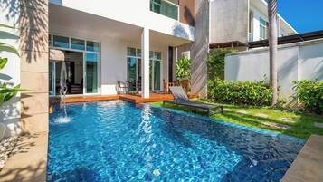 Utomhuspool