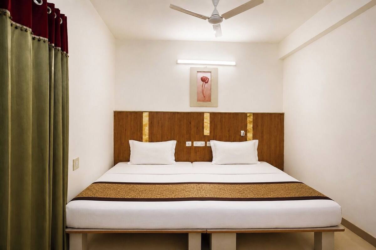 Standard Double Room | Desk, laptop workspace, WiFi (free)