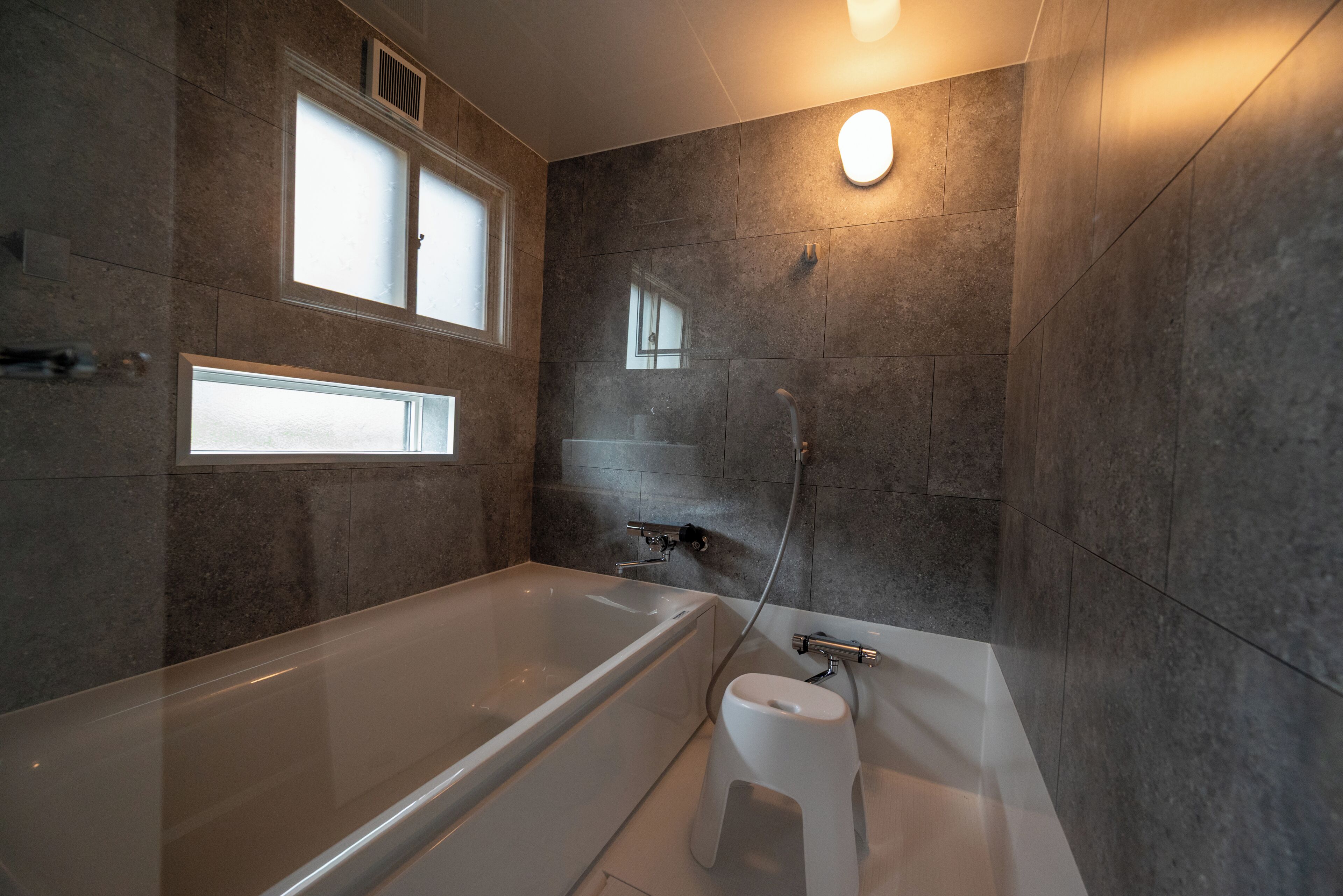 Basic House, City View | Bathroom