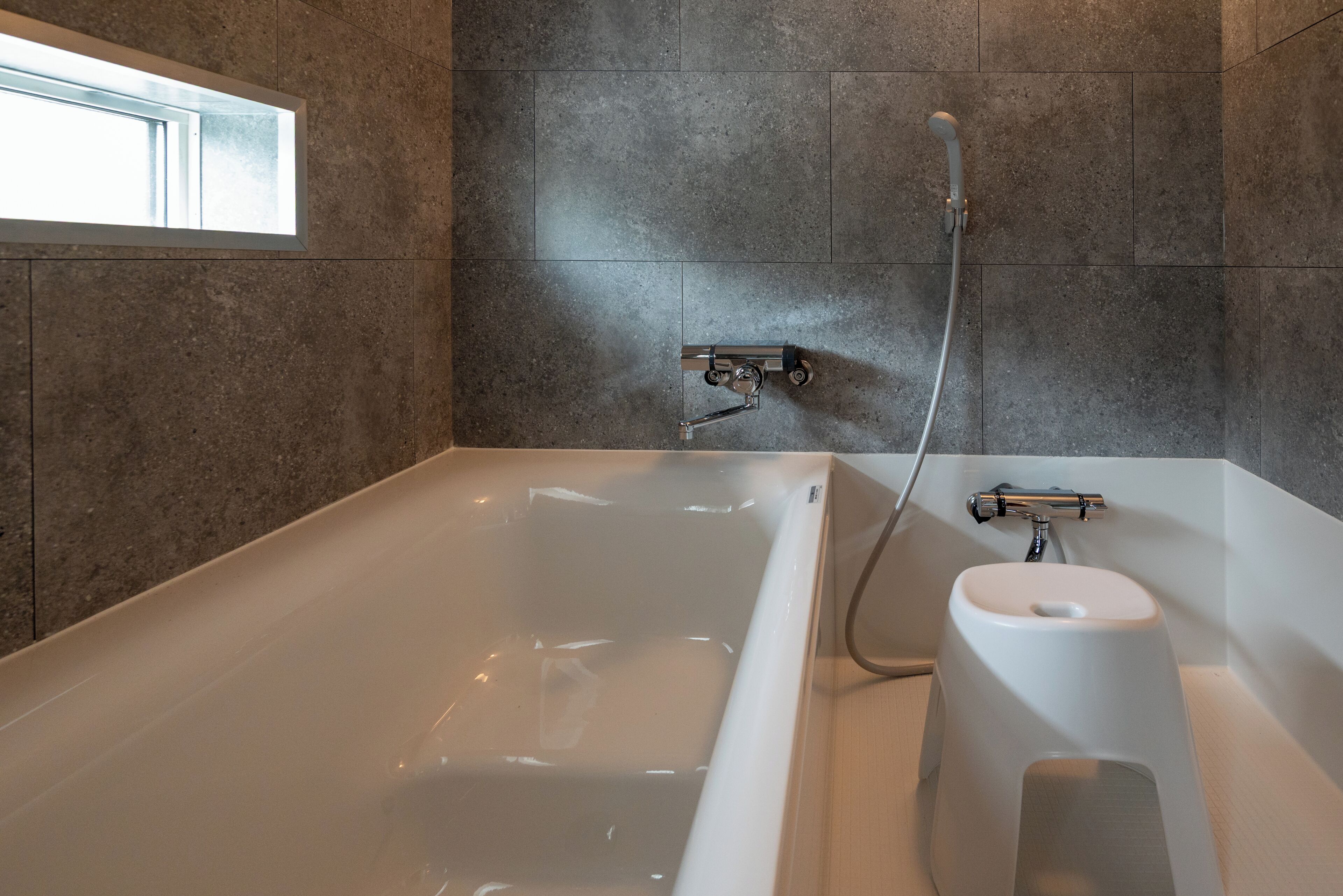 Basic House, City View | Bathroom