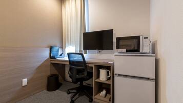 Habitación estándar doble (check-in is not available after 11PM) | Wifi gratis y ropa de cama