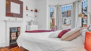 1 slaapkamer, een strijkplank/strijkijzer, wifi, beddengoed