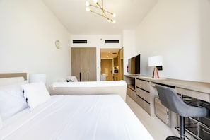 Apartment, Balkon | Bügeleisen/Bügelbrett, kostenloses WLAN