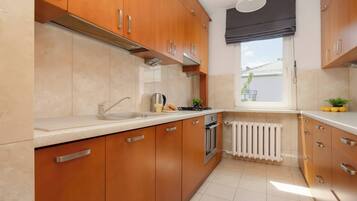 Kühlschrank, Ofen, Herdplatte, Geschirrspüler