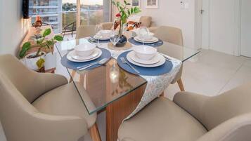Apartment, City View | Dining
