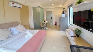 Superior Apartment, Private Bathroom, City View | Egyptian cotton sheets, premium bedding, down duvets, memory-foam beds - Astrum Ampang By Serenity Homes (Kuala Lumpur)