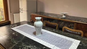 Dining - Joe House: Vacation Home with a View of Mount Etna in the Historic Center of Riposto, 300 meters from the sea (Riposto)