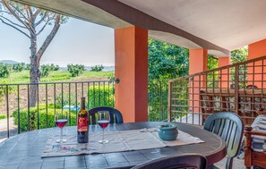 Outdoor dining - 2 bedroom gorgeous apartment in Roccastrada (Roccastrada)