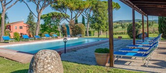 2 bedroom gorgeous apartment in Roccastrada