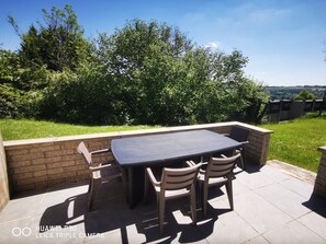 Outdoor dining - Vrbo Property (Malmedy)