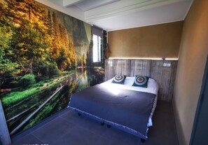 3 bedrooms, WiFi (free), bed sheets