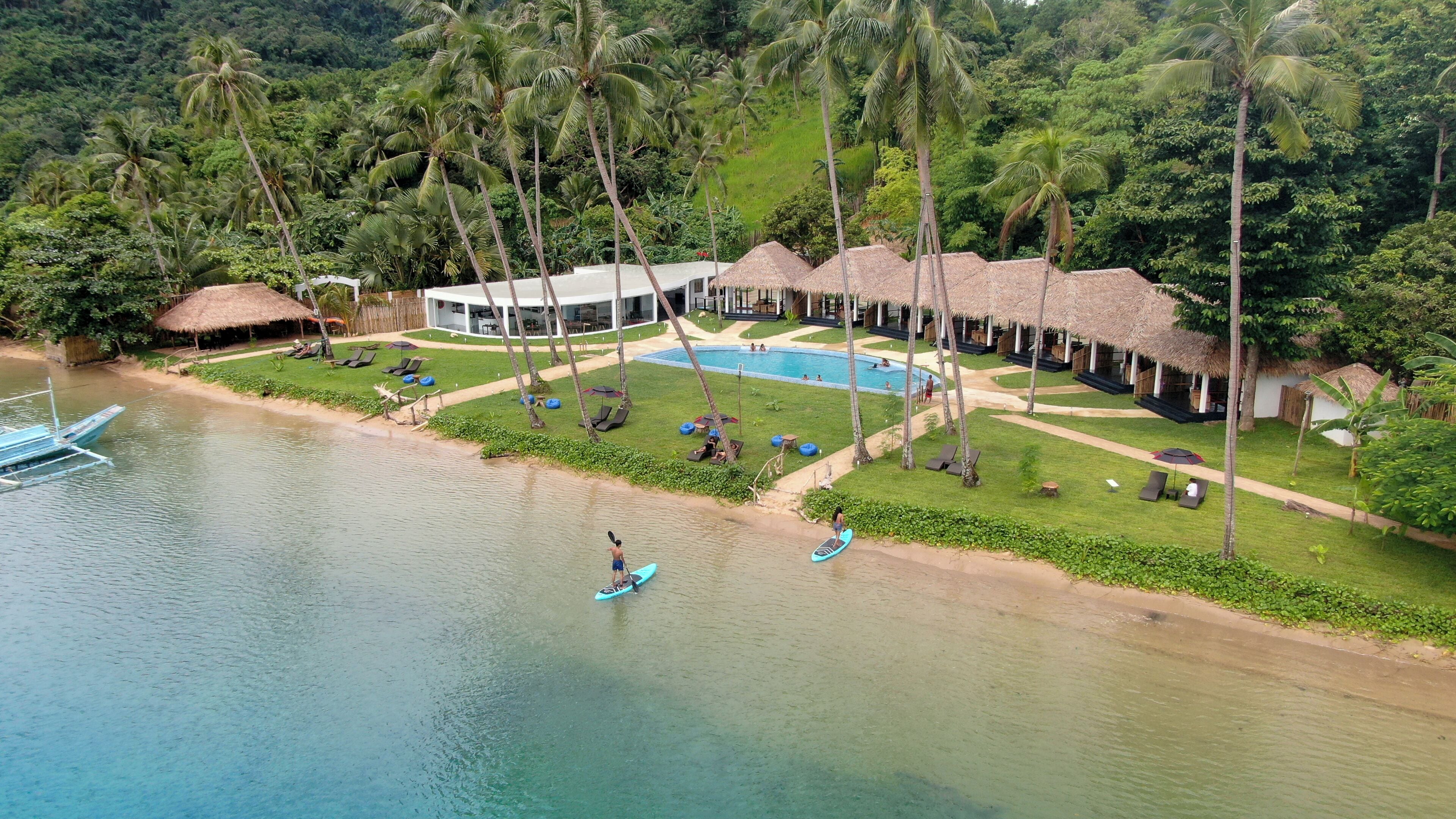 Private beach, sun loungers, beach umbrellas, beach towels