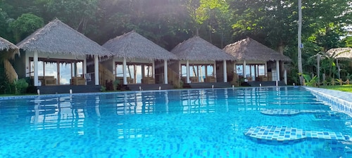 Bebeladan Beach Resort