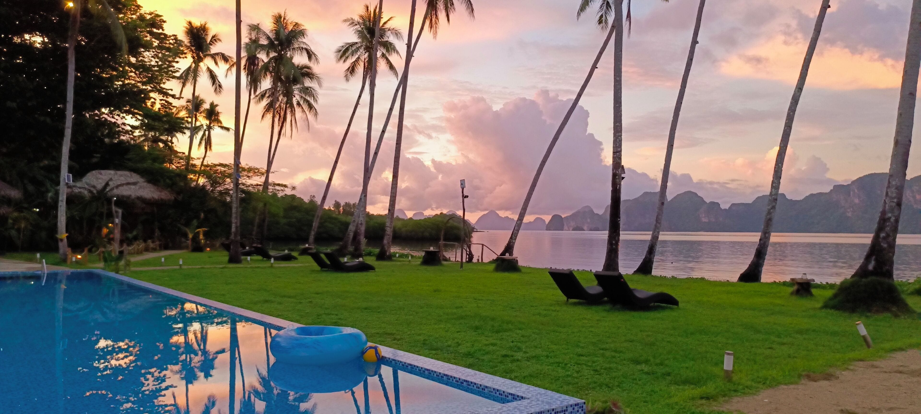Luxury Bungalow, Sea View | Egyptian cotton sheets, premium bedding, Select Comfort beds, minibar