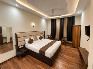 View from room - Hotel Royals, Zirakpur (Zirakpur)